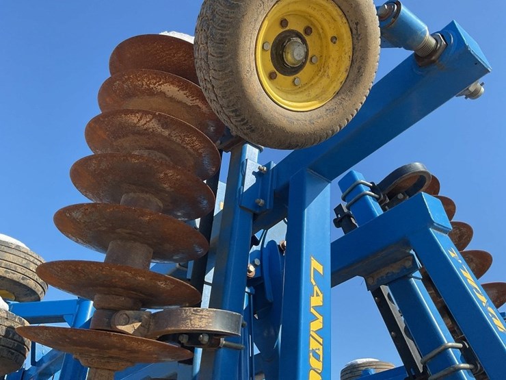 2011-landoll-7450-44-image-13