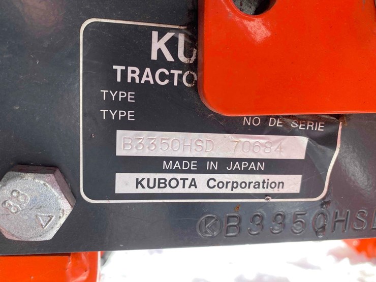 kubota-b3350hsdc-image-48