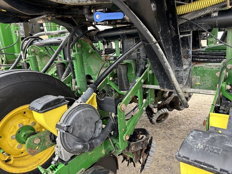 john-deere-1770nt-image-62