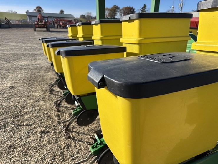 1997-john-deere-1770-image-50