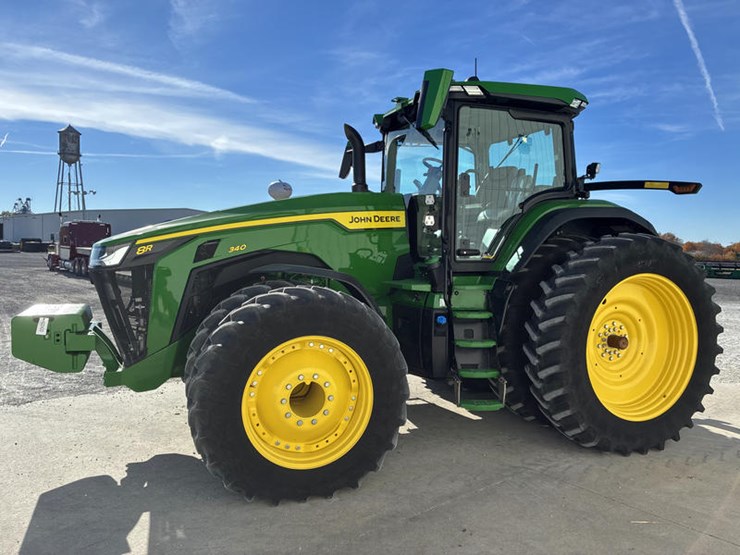 john-deere-8r-340-image-11