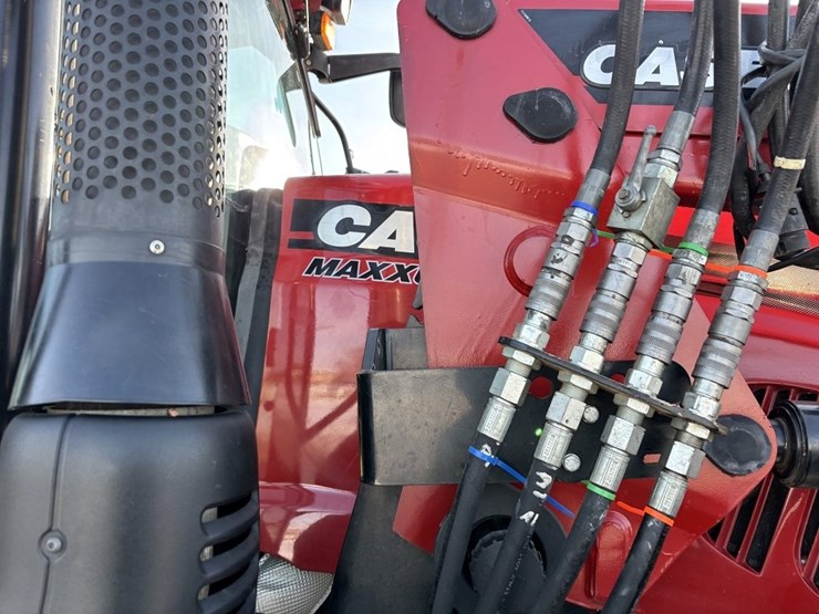 case-ih-maxxum-125-image-17