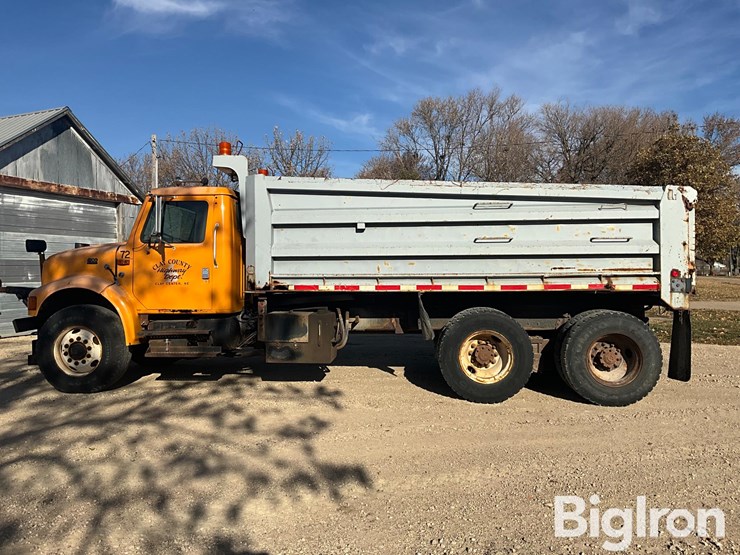 international-4900-image-8