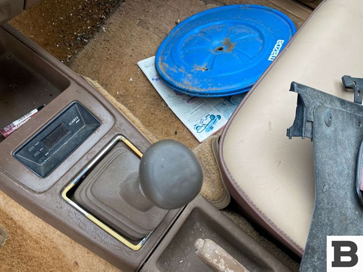 1983-mazda-626-coupe---non-running-vehicle-image-10