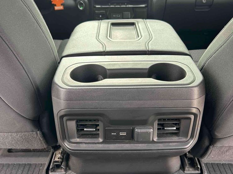 2021-chevrolet-silverado-1500-image-26