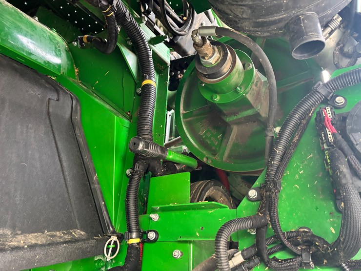 #1560-•-2018-john-deere-s780-image-18