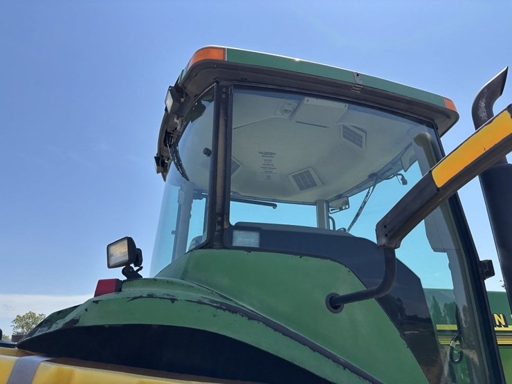 john-deere-8410t-image-26