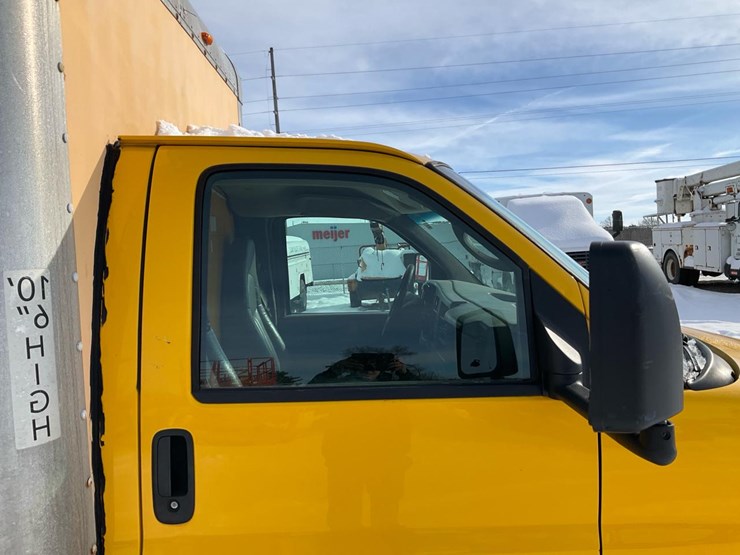 2009-chevrolet-express-3500-image-58