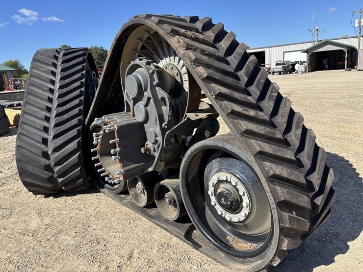 camso-agco-fendt-combine-tracks-image-2