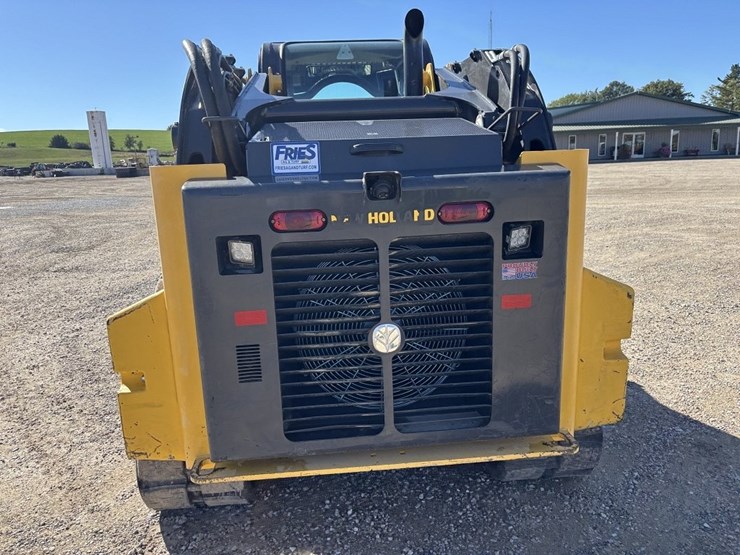 new-holland-c362-image-4