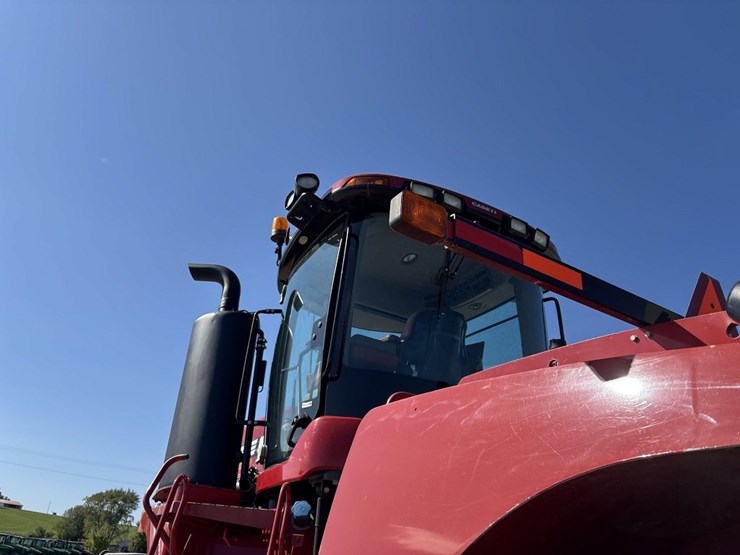 2013-case-ih-600-image-26