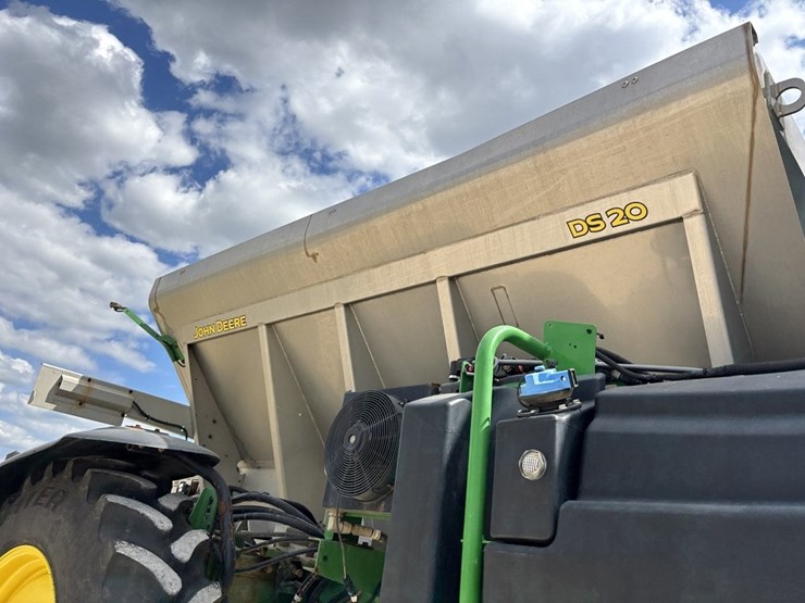 john-deere-600r-image-19