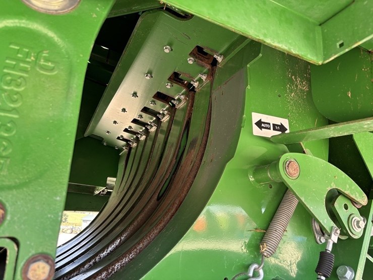 john-deere-l341-image-39