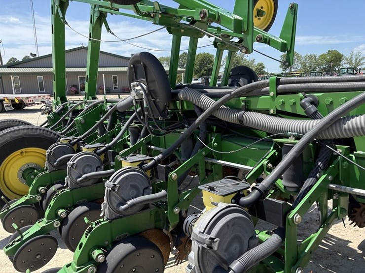 john-deere-s680-image-49
