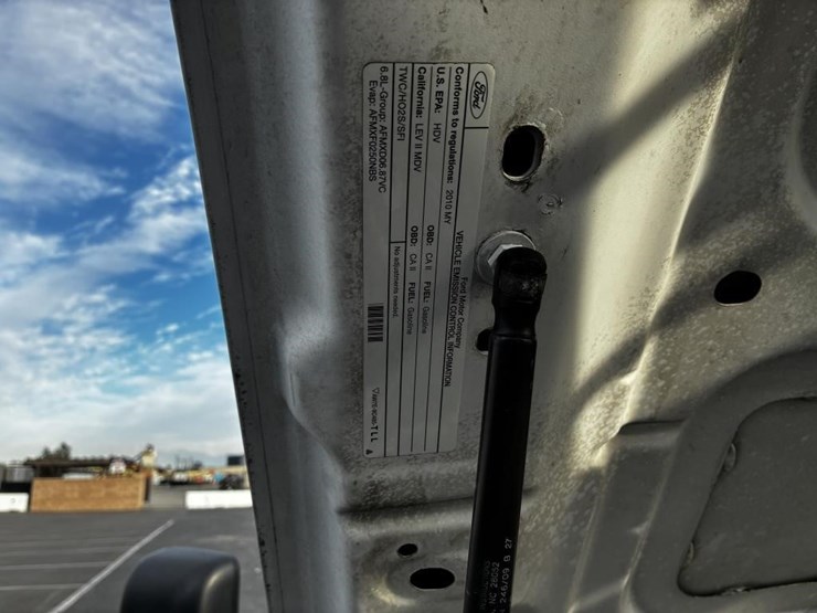 2010-ford-f350-image-8