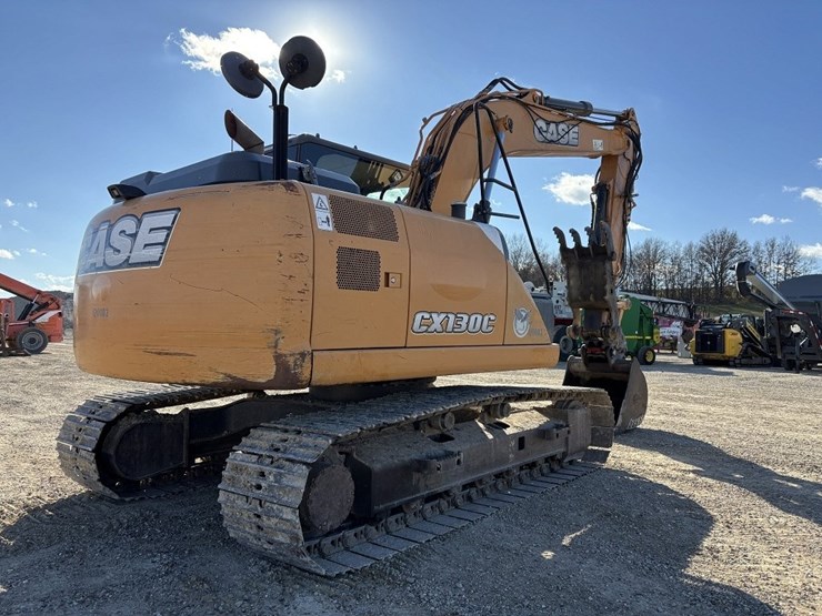 2014-case-cx130-image-5