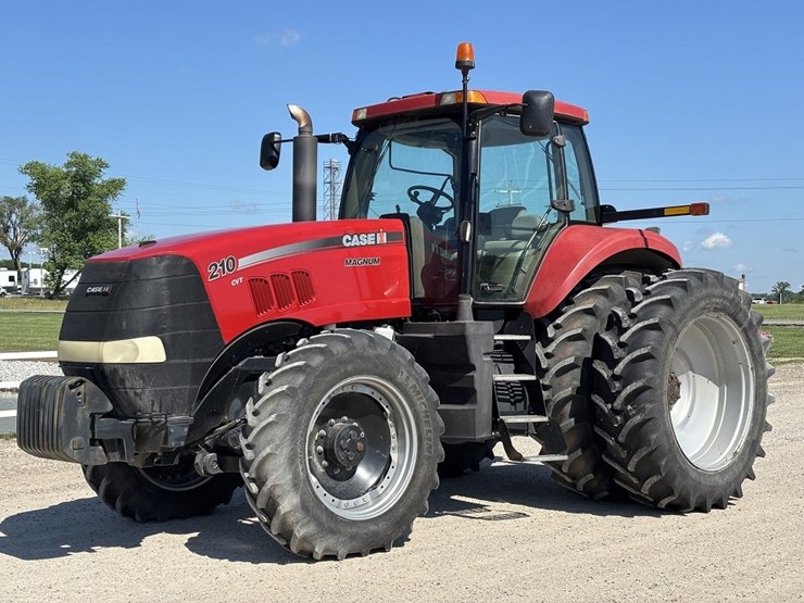 case-ih-magnum-210-cvt-image-1