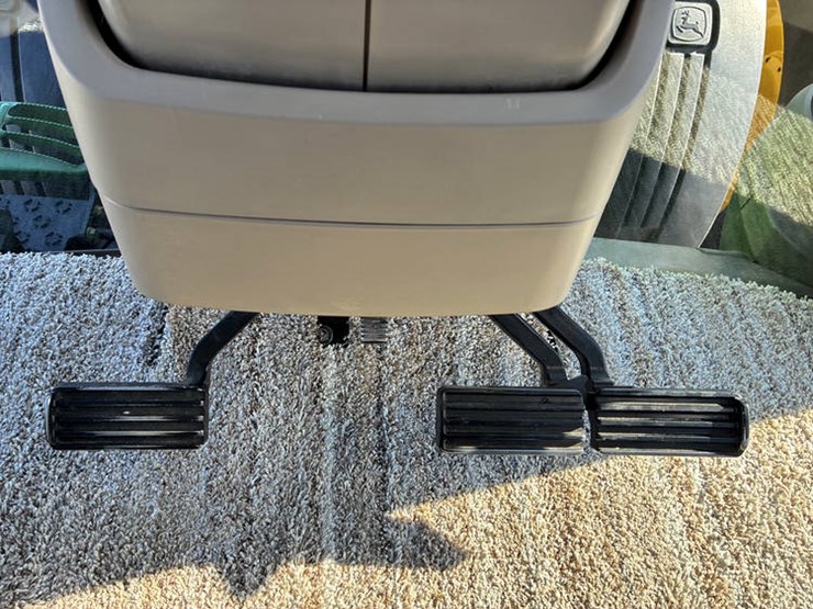 john-deere-8295r-image-77