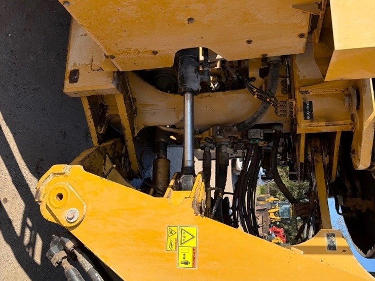 2018-caterpillar-980m-image-11