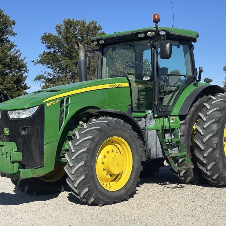 JOHN DEERE 8285R