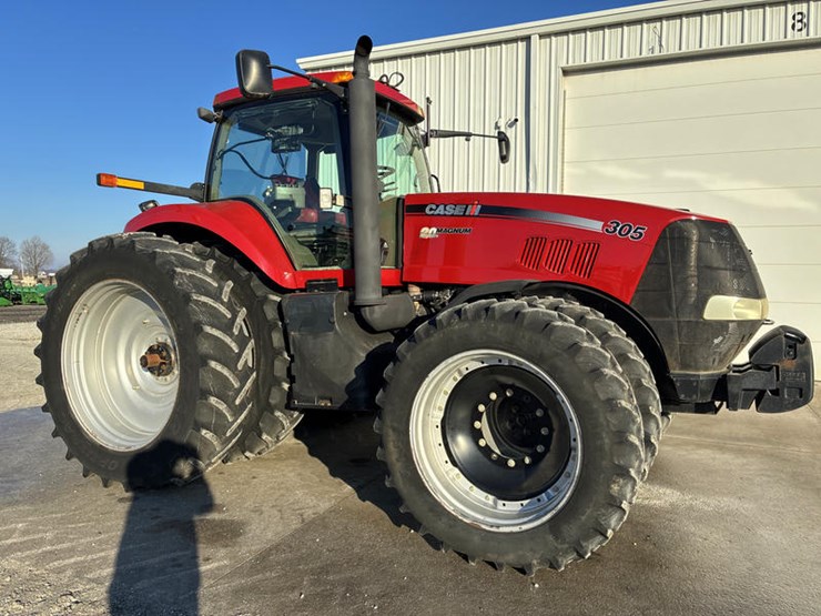 case-ih-magnum-305-image-1