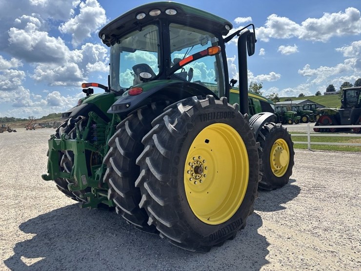 john-deere-7215r-image-5