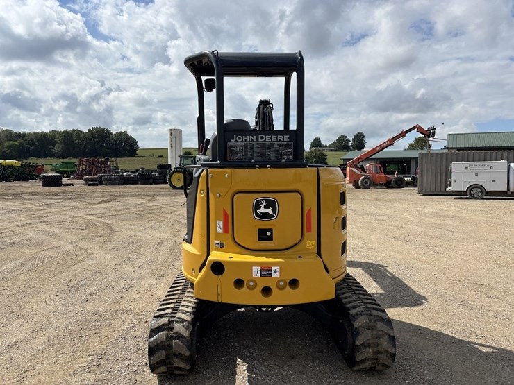 2024-john-deere-35p-mini-excavator-image-5