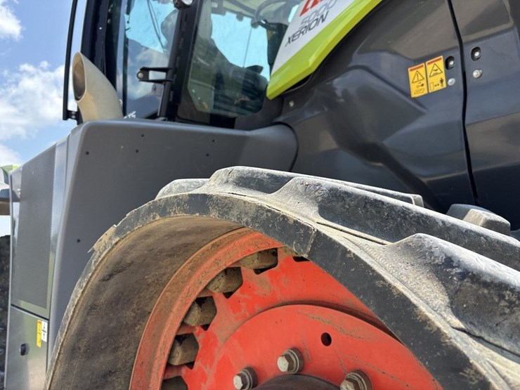 claas-xerion-5000-image-14