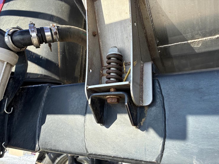 case-ih-patriot-3340-image-24