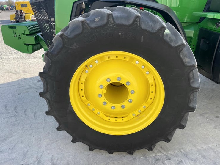 john-deere-8r-370-image-47
