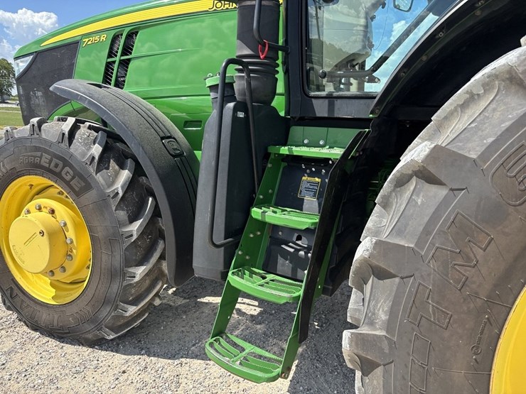 john-deere-7215r-image-30