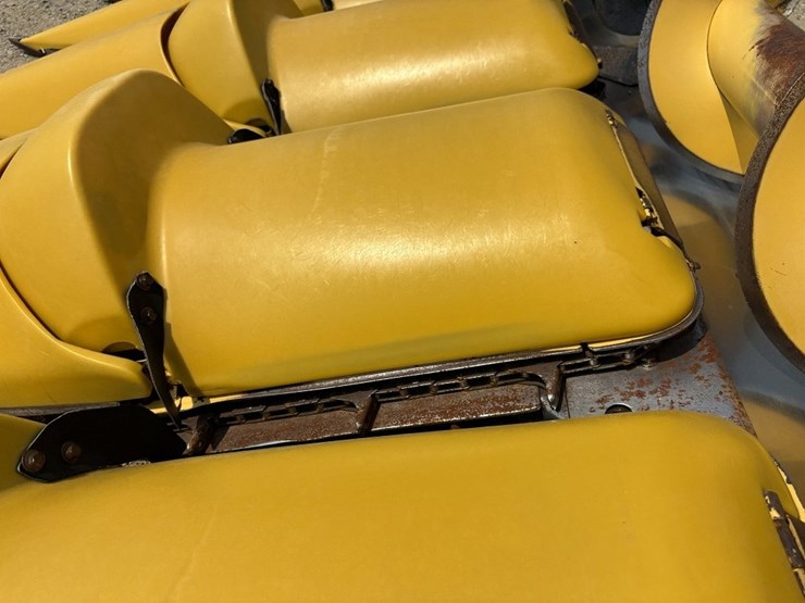 new-holland-996-image-34