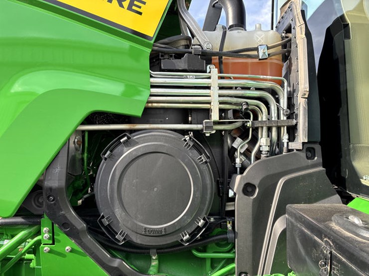 john-deere-8r-370-image-44