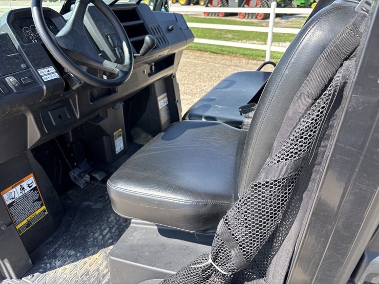 john-deere-gator-image-31