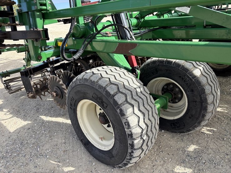 great-plains-4000tm-image-20