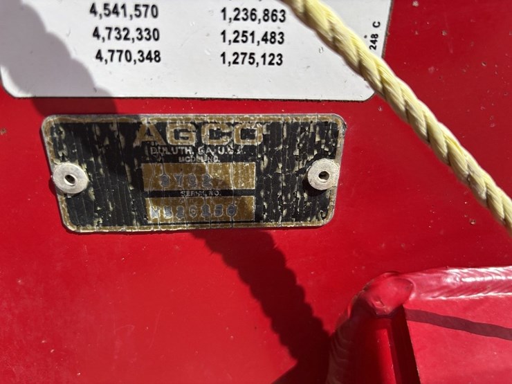 massey-ferguson-3732-image-39