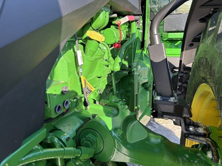 john-deere-8r-410-image-36
