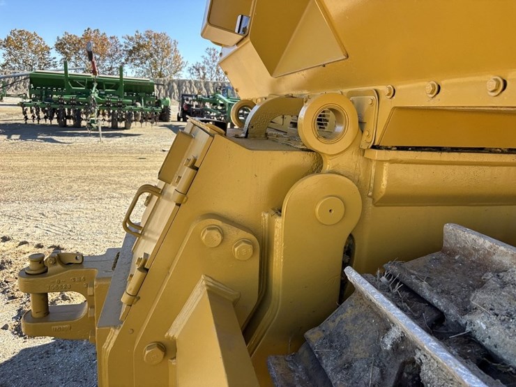 2010-caterpillar-d7e-image-23