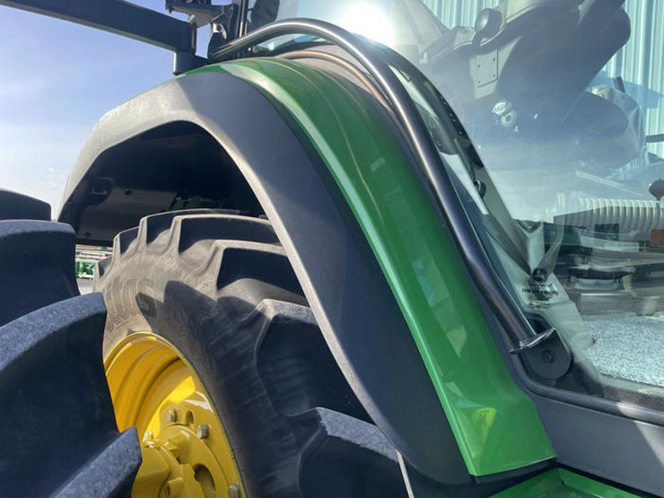 john-deere-8r-370-image-21