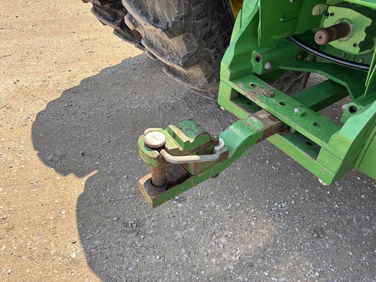john-deere-8335r-image-22
