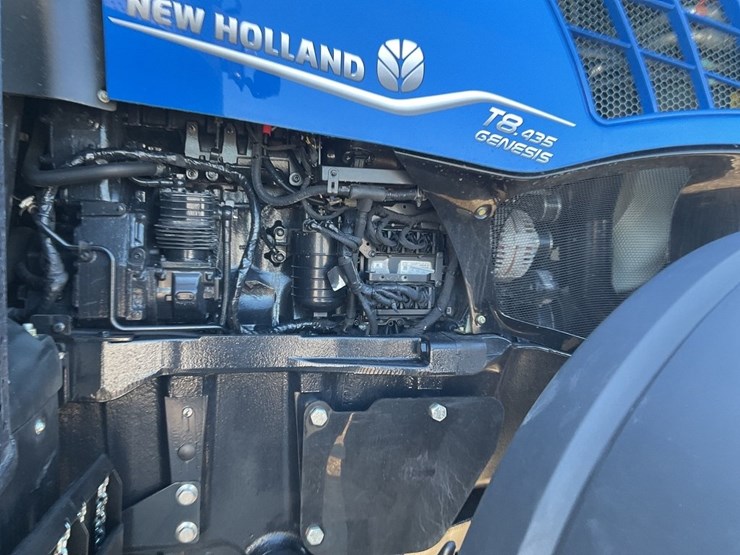new-holland-t8.435-image-21