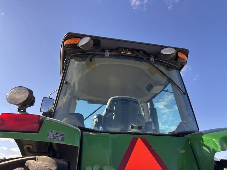 john-deere-8330-image-26