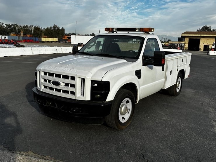 2010-ford-f350-image-1