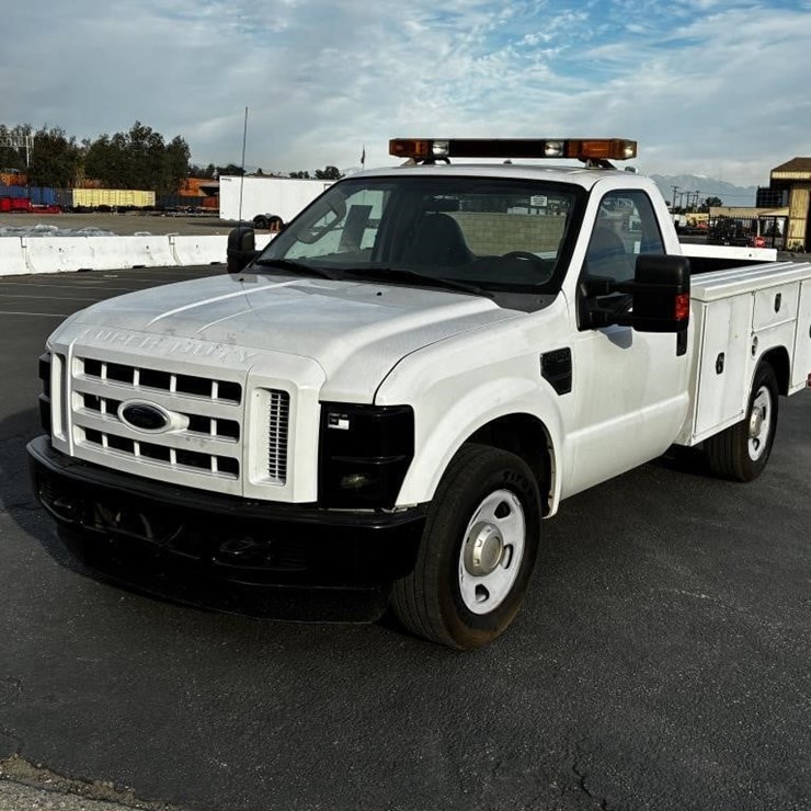 2010 FORD F350