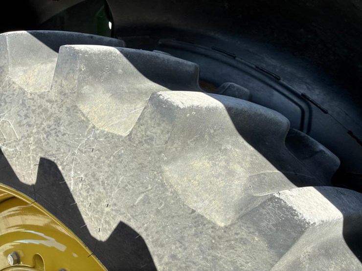 john-deere-8r-340-image-60