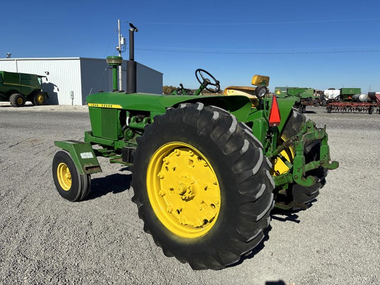 john-deere-4020-image-4