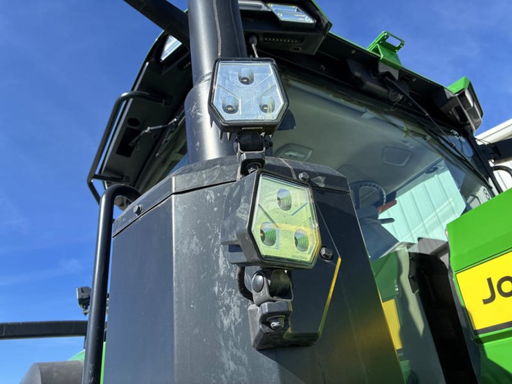 john-deere-8r-340-image-22