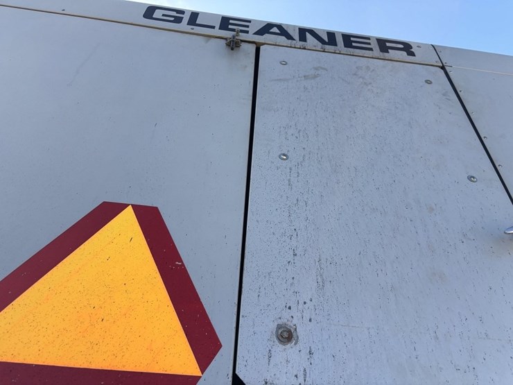gleaner-r75-image-32