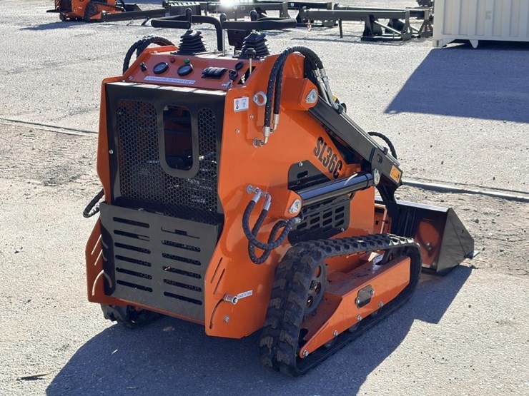 2025-sdlool-sl36-skid-steer-image-3