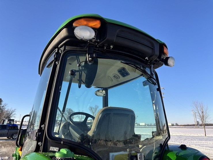 john-deere-4066r-image-25